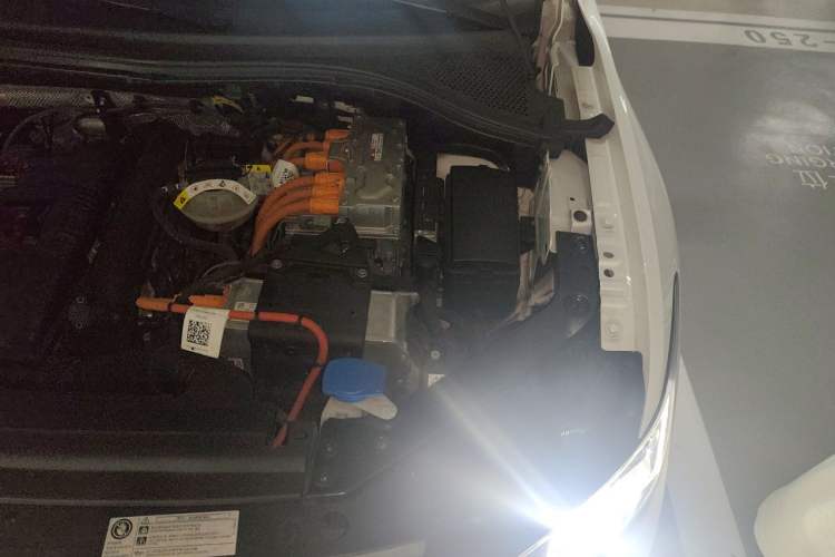 Used Volkswagen Tiguan L New Energy 2022 430 PHEV Plug-in Hybrid Flagship Edition Engine Bay Left