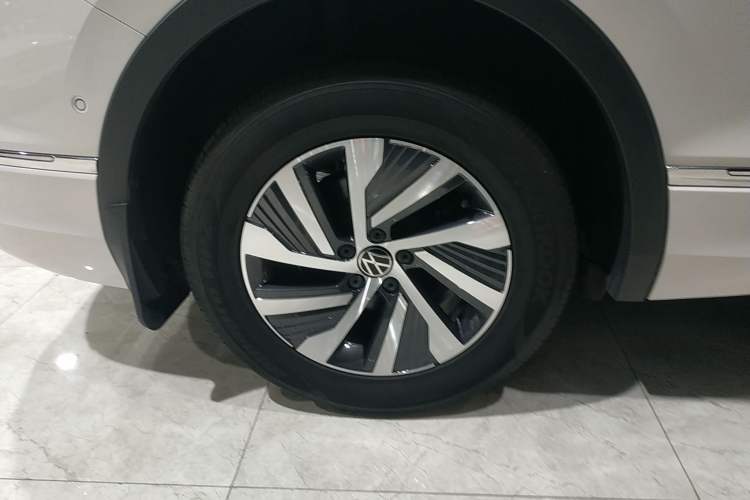 Used Volkswagen Tiguan L New Energy 2022 430 PHEV Plug-in Hybrid Flagship Edition Exterior 8