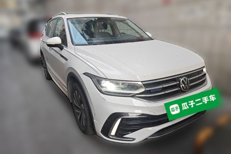 Used Volkswagen Tiguan L New Energy 2022 430 PHEV Plug-in Hybrid Prestige Edition Front Right 45 Deg