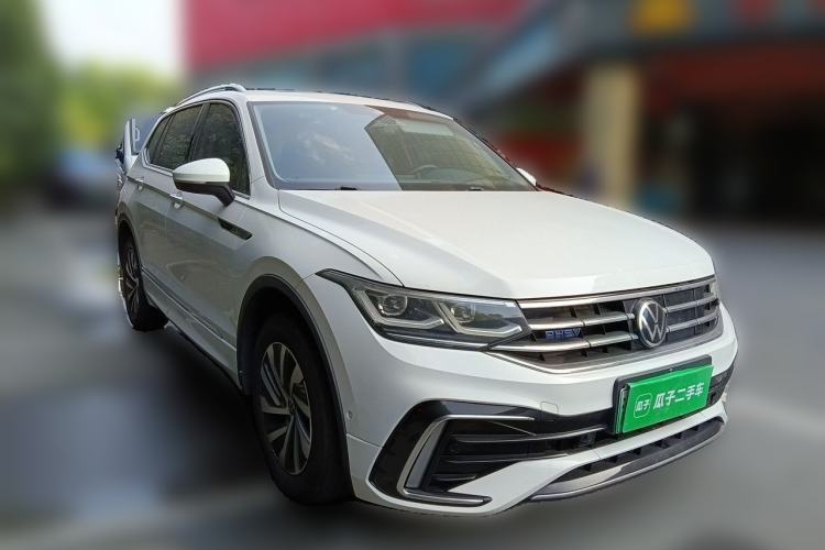 Used Volkswagen Tiguan L New Energy 2022 430 PHEV Plug-in Hybrid Flagship Edition Front Right 45 Deg