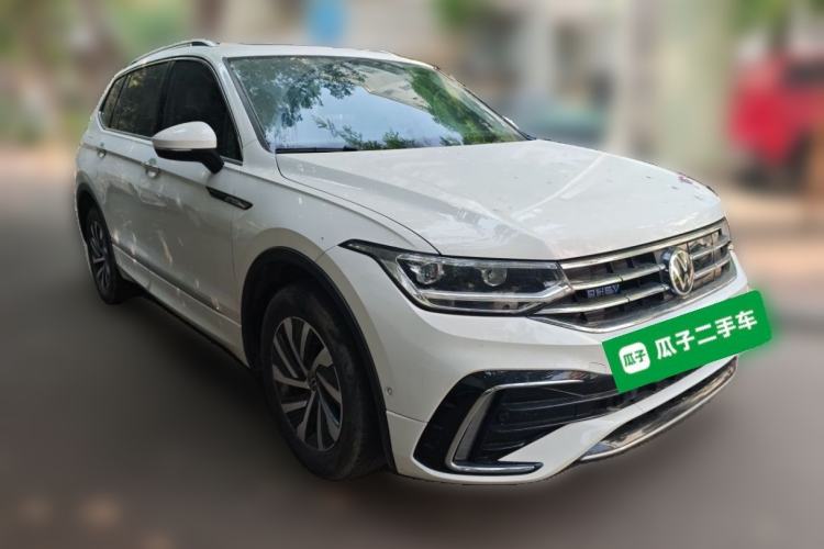 Used Volkswagen Tiguan L New Energy 2022 430 PHEV Plug-in Hybrid Prestige Edition Front Right 45 Deg