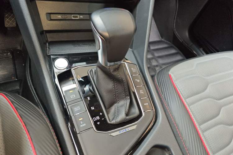 Used Volkswagen Tiguan L New Energy 2022 430 PHEV Plug-in Hybrid Flagship Edition Gear Lever