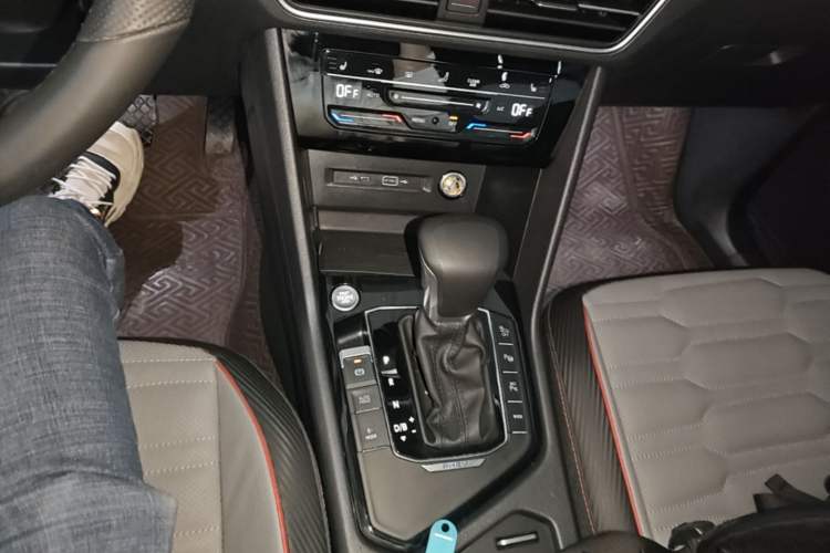 Used Volkswagen Tiguan L New Energy 2022 430 PHEV Plug-in Hybrid Flagship Edition Gear Lever