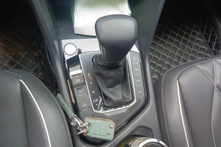 Used Volkswagen Tiguan L New Energy 2022 430 PHEV Plug-in Hybrid Prestige Edition Gear Lever