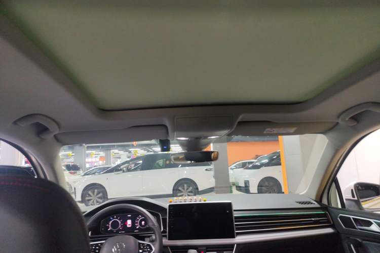 Used Volkswagen Tiguan L New Energy 2022 430 PHEV Plug-in Hybrid Flagship Edition Headliner