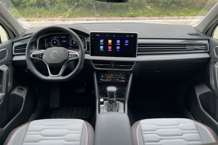 Used Volkswagen Tiguan L New Energy 2022 430 PHEV Plug-in Hybrid Prestige Edition Interior 3