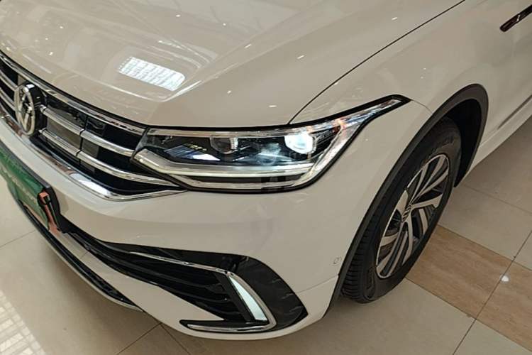 Used Volkswagen Tiguan L New Energy 2022 430 PHEV Plug-in Hybrid Prestige Edition Left Front Headlight