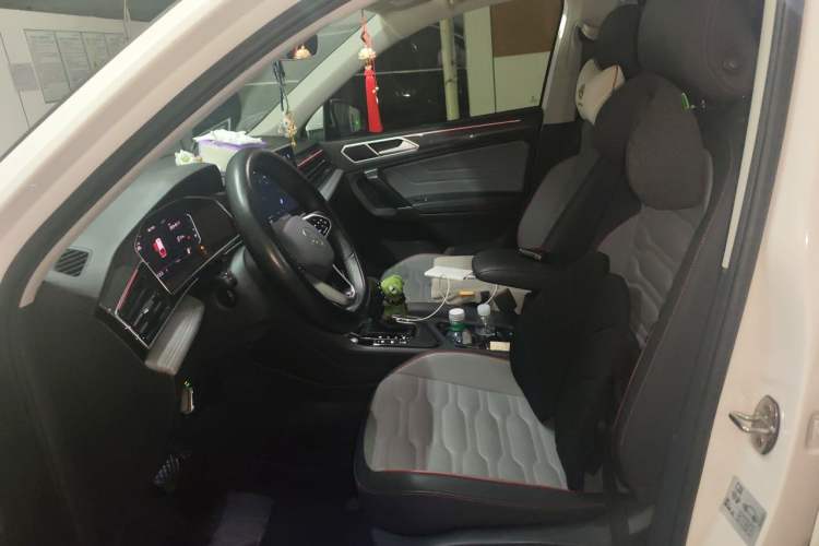 Used Volkswagen Tiguan L New Energy 2022 430 PHEV Plug-in Hybrid Flagship Edition Left Front Seat