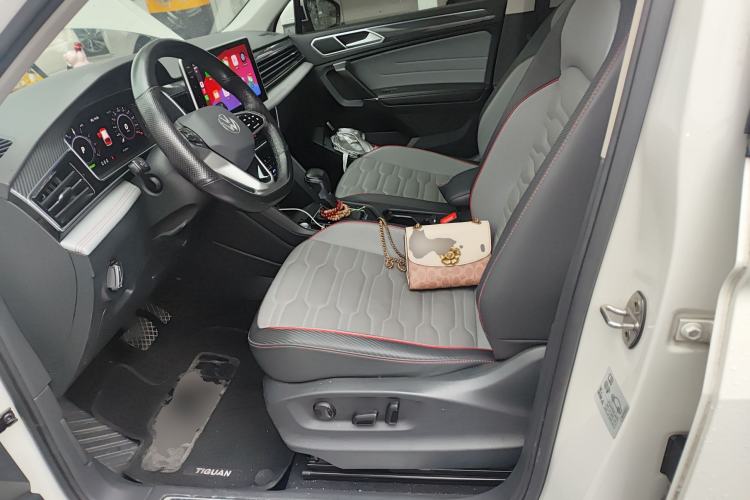 Used Volkswagen Tiguan L New Energy 2022 430 PHEV Plug-in Hybrid Flagship Edition Left Front Seat