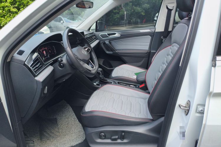Used Volkswagen Tiguan L New Energy 2022 430 PHEV Plug-in Hybrid Flagship Edition Left Front Seat