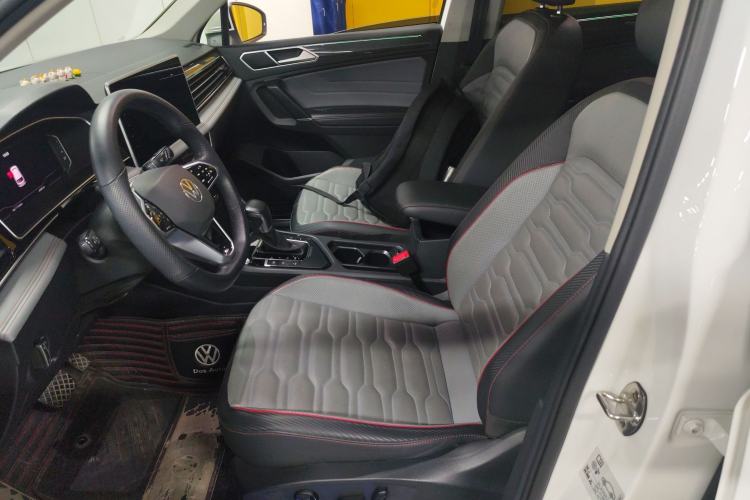 Used Volkswagen Tiguan L New Energy 2022 430 PHEV Plug-in Hybrid Flagship Edition Left Front Seat
