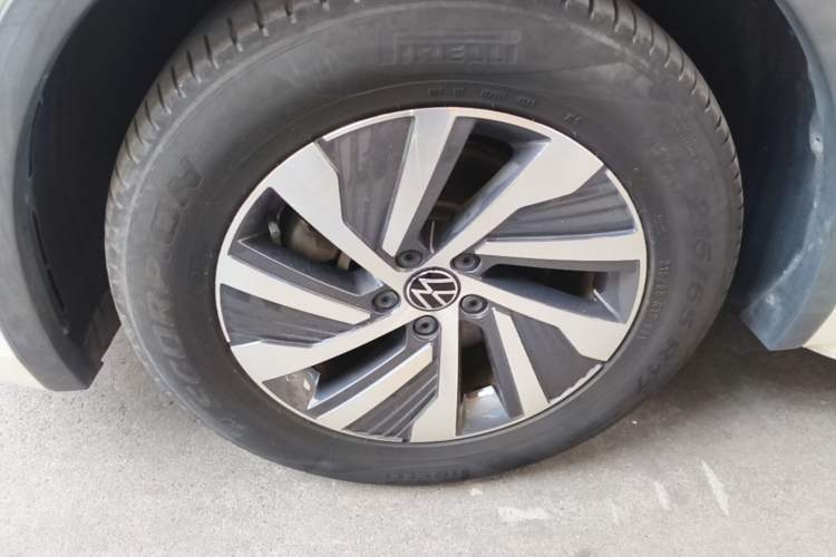 Used Volkswagen Tiguan L New Energy 2022 430 PHEV Plug-in Hybrid Prestige Edition Left Front Wheel Hub