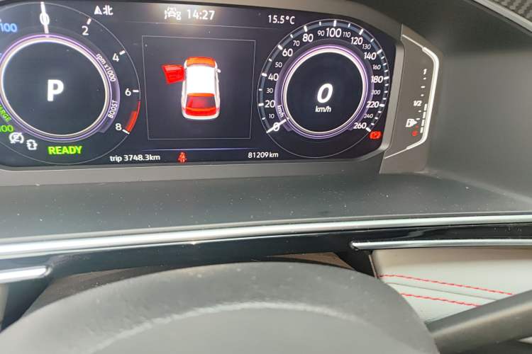 Used Volkswagen Tiguan L New Energy 2022 430 PHEV Plug-in Hybrid Flagship Edition Odometer Close Up