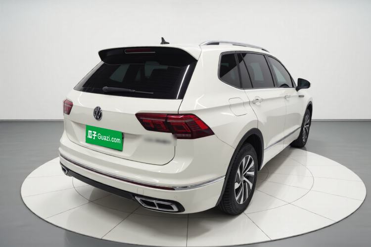 Used Volkswagen Tiguan L New Energy 2022 430 PHEV Plug-in Hybrid Flagship Edition Rear Right 45 Deg