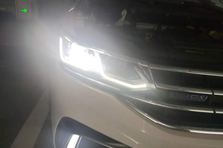 Used Volkswagen Tiguan L New Energy 2022 430 PHEV Plug-in Hybrid Flagship Edition Right Front Headlight