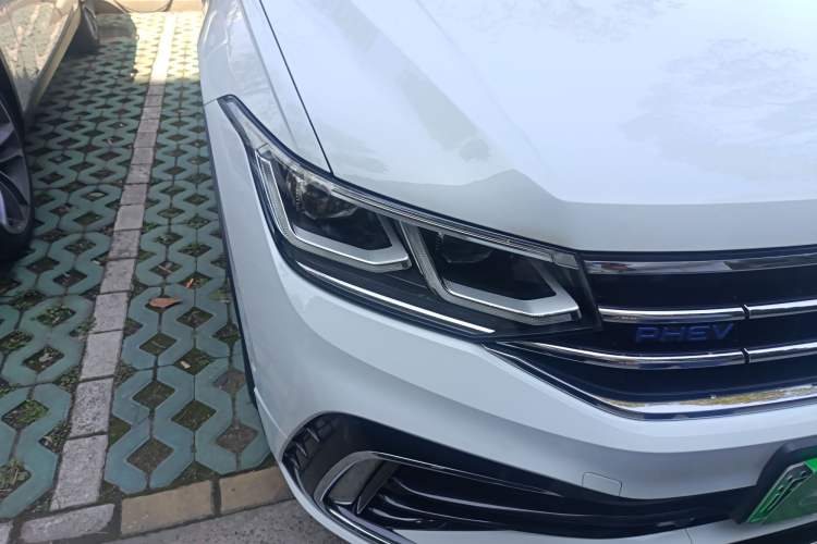 Used Volkswagen Tiguan L New Energy 2022 430 PHEV Plug-in Hybrid Flagship Edition Right Front Headlight
