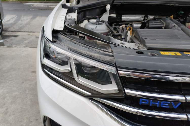 Used Volkswagen Tiguan L New Energy 2022 430 PHEV Plug-in Hybrid Flagship Edition Right Front Headlight