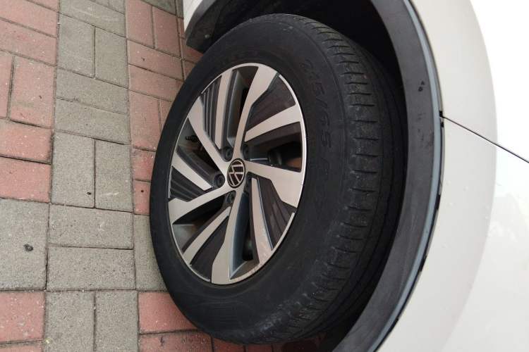 Used Volkswagen Tiguan L New Energy 2022 430 PHEV Plug-in Hybrid Prestige Edition Right Front Wheel Hub