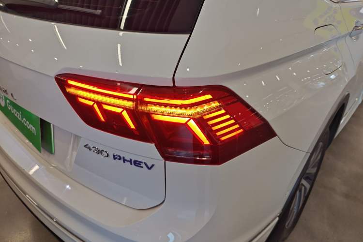 Used Volkswagen Tiguan L New Energy 2022 430 PHEV Plug-in Hybrid Flagship Edition Right Rear Taillight