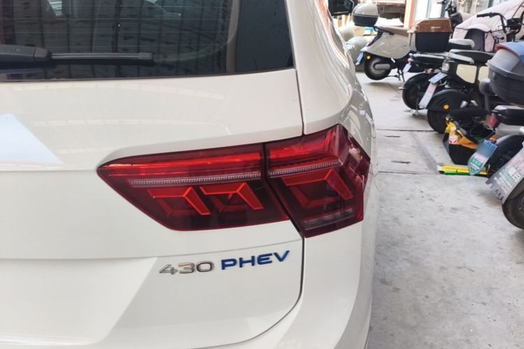 Used Volkswagen Tiguan L New Energy 2022 430 PHEV Plug-in Hybrid Prestige Edition Right Rear Taillight