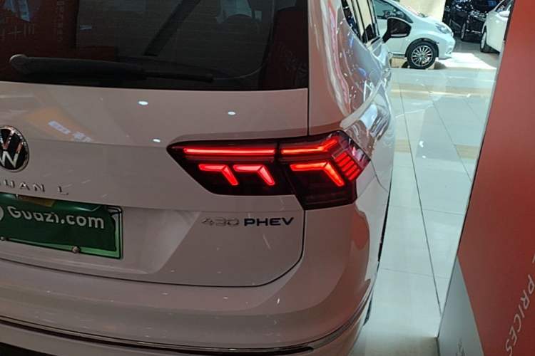 Used Volkswagen Tiguan L New Energy 2022 430 PHEV Plug-in Hybrid Prestige Edition Right Rear Taillight