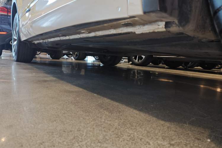 Used Volkswagen Tiguan L New Energy 2022 430 PHEV Plug-in Hybrid Flagship Edition Right Side Sill
