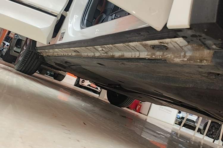 Used Volkswagen Tiguan L New Energy 2022 430 PHEV Plug-in Hybrid Prestige Edition Right Side Sill