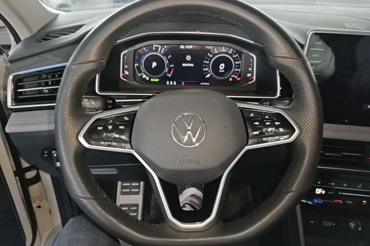 Used Volkswagen Tiguan L New Energy 2022 430 PHEV Plug-in Hybrid Flagship Edition Steering Wheel