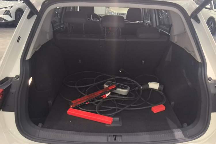 Used Volkswagen Tiguan L New Energy 2022 430 PHEV Plug-in Hybrid Flagship Edition Trunk