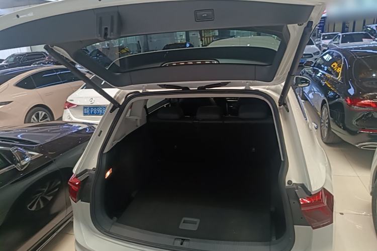 Used Volkswagen Tiguan L New Energy 2022 430 PHEV Plug-in Hybrid Prestige Edition Trunk