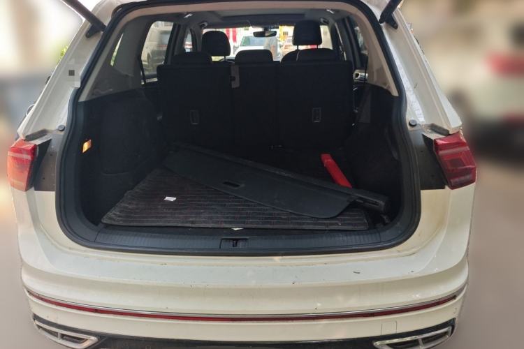 Used Volkswagen Tiguan L New Energy 2022 430 PHEV Plug-in Hybrid Prestige Edition Trunk