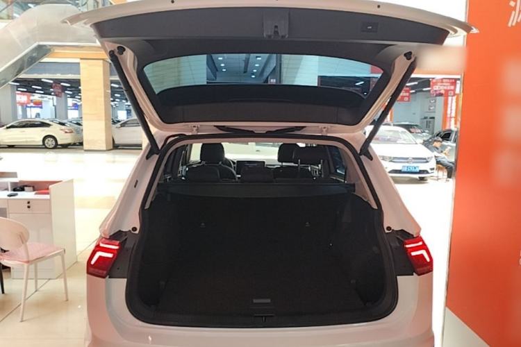 Used Volkswagen Tiguan L New Energy 2022 430 PHEV Plug-in Hybrid Prestige Edition Trunk
