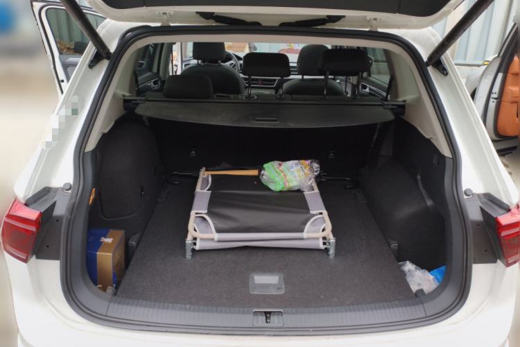 Used Volkswagen Tiguan L New Energy 2022 430 PHEV Plug-in Hybrid Flagship Edition Trunk