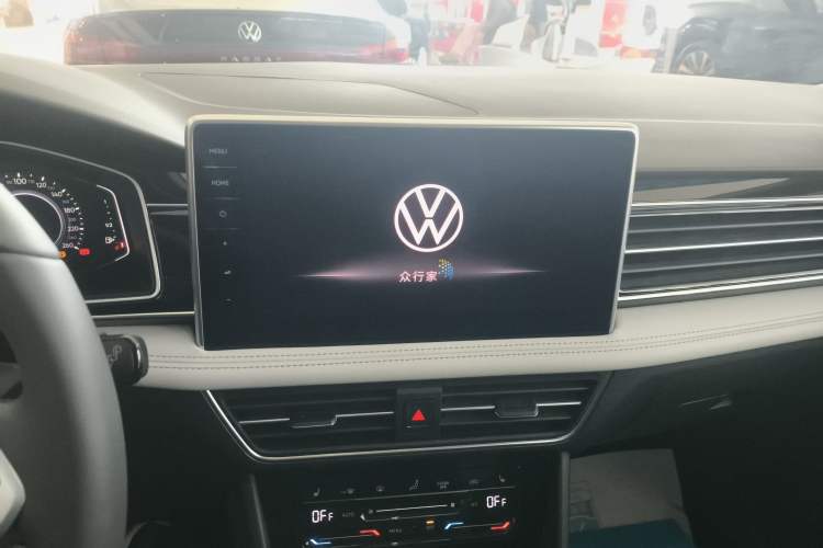 Used Volkswagen Tiguan L New Energy 2023 430 PHEV Plug-in Hybrid Prestige Edition Audio And AC Panel