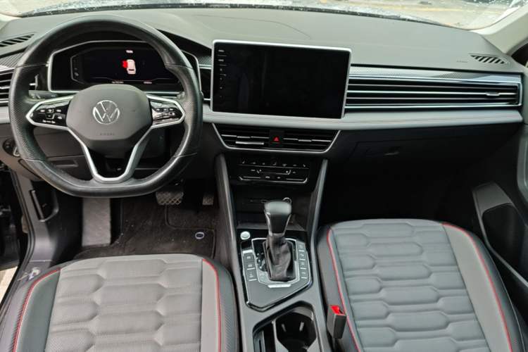 Used Volkswagen Tiguan L New Energy 2023 430 PHEV Plug-in Hybrid Flagship Edition Center Console