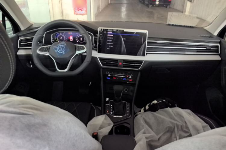 Used Volkswagen Tiguan L New Energy 2023 430 PHEV Plug-in Hybrid Prestige Edition Center Console