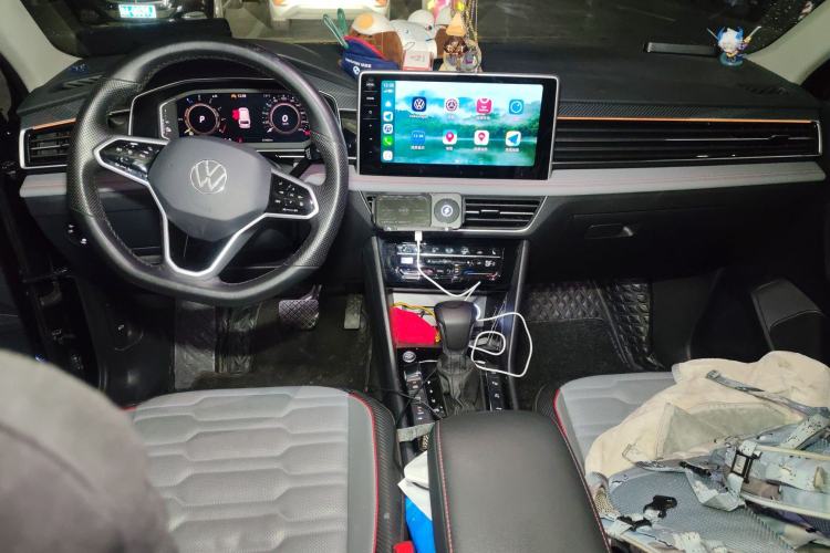 Used Volkswagen Tiguan L New Energy 2023 430 PHEV Plug-in Hybrid Flagship Edition Center Console