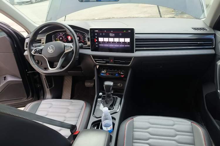 Used Volkswagen Tiguan L New Energy 2023 430 PHEV Plug-in Hybrid Flagship Edition Center Console
