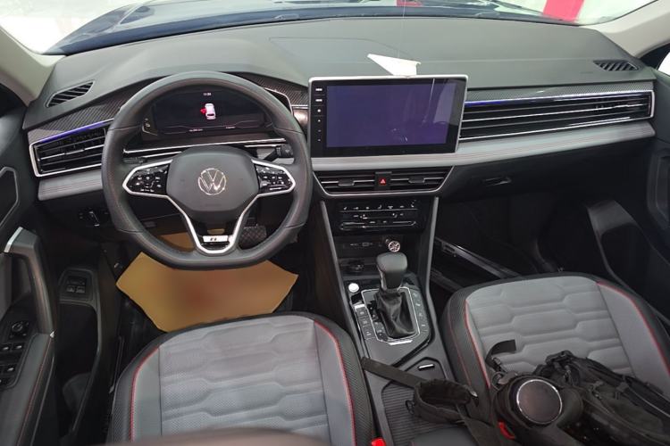 Used Volkswagen Tiguan L New Energy 2023 430 PHEV Plug-in Hybrid Flagship Edition Center Console