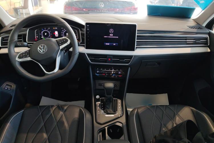Used Volkswagen Tiguan L New Energy 2023 430 PHEV Plug-in Hybrid Prestige Edition Center Console