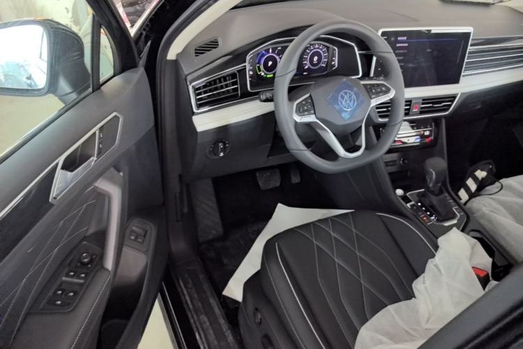Used Volkswagen Tiguan L New Energy 2023 430 PHEV Plug-in Hybrid Prestige Edition Driver Seat