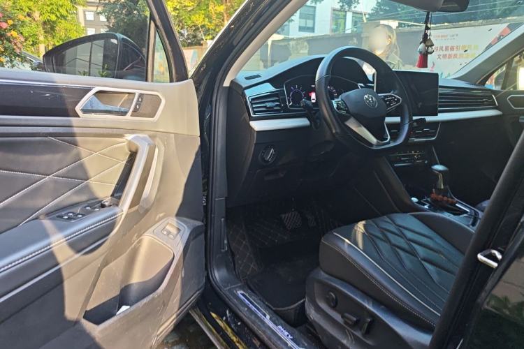 Used Volkswagen Tiguan L New Energy 2023 430 PHEV Plug-in Hybrid Prestige Edition Driver Seat