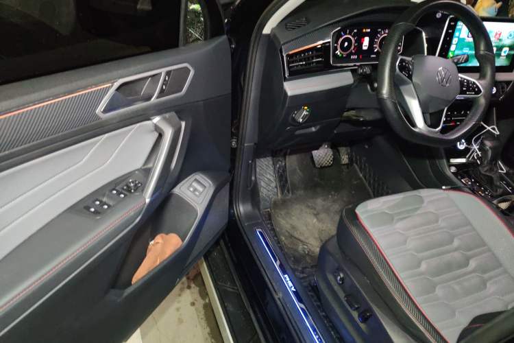 Used Volkswagen Tiguan L New Energy 2023 430 PHEV Plug-in Hybrid Flagship Edition Driver Seat