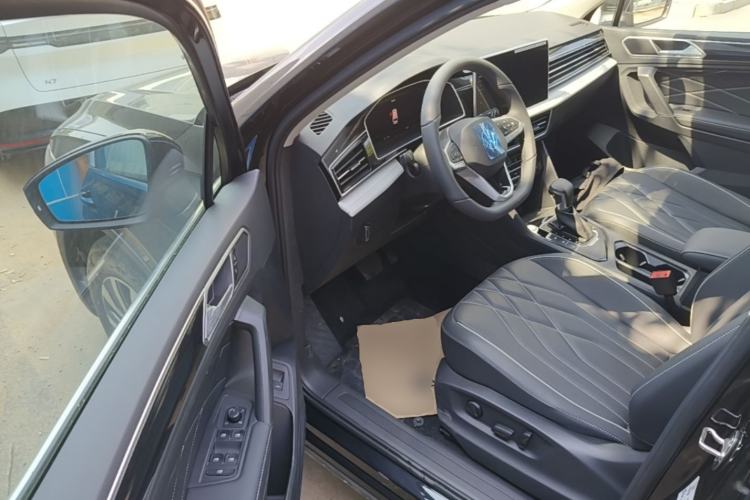 Used Volkswagen Tiguan L New Energy 2023 430 PHEV Plug-in Hybrid Prestige Edition Driver Seat