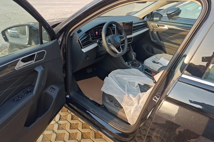 Used Volkswagen Tiguan L New Energy 2023 430 PHEV Plug-in Hybrid Prestige Edition Driver Seat