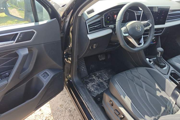 Used Volkswagen Tiguan L New Energy 2023 430 PHEV Plug-in Hybrid Prestige Edition Driver Seat