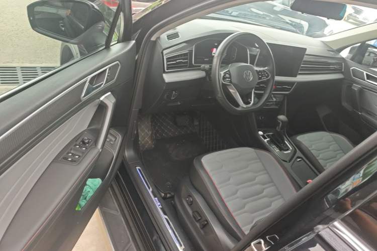 Used Volkswagen Tiguan L New Energy 2023 430 PHEV Plug-in Hybrid Flagship Edition Driver Seat