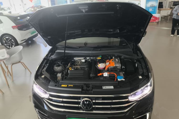 Used Volkswagen Tiguan L New Energy 2023 430 PHEV Plug-in Hybrid Prestige Edition Engine Bay