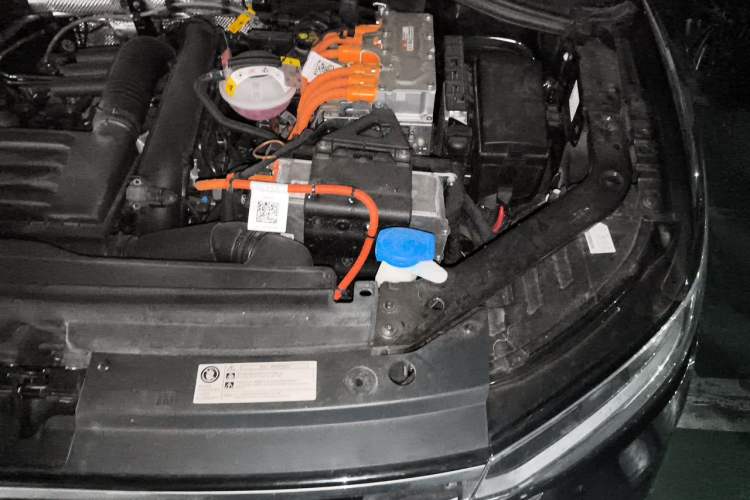 Used Volkswagen Tiguan L New Energy 2023 430 PHEV Plug-in Hybrid Prestige Edition Engine Bay Left