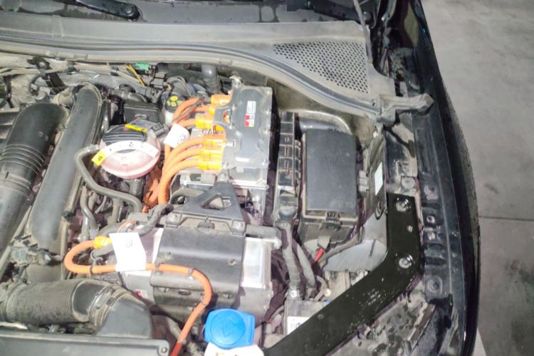 Used Volkswagen Tiguan L New Energy 2023 430 PHEV Plug-in Hybrid Flagship Edition Engine Bay Left
